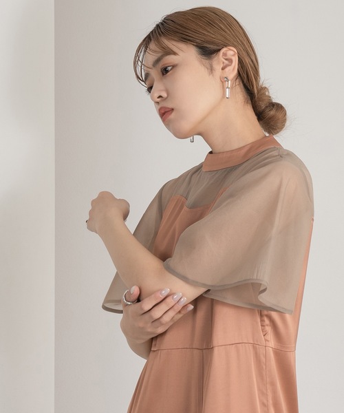 Amiur（エミレ）の「sheer flare sleeve dress（ワンピース・レディース・ブラック/グレイッシュベージュ/オレンジ系・M/S）」の9枚目の写真