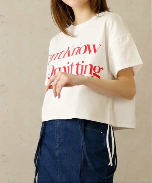 Per sist ence(パーシエンス)の「Per sist ence/パーシエンス サイドドロストクロップド丈Tシャツ(Tシャツ/カットソー・レディース・ホワイト/ブラック・FREE)」の4枚目の写真