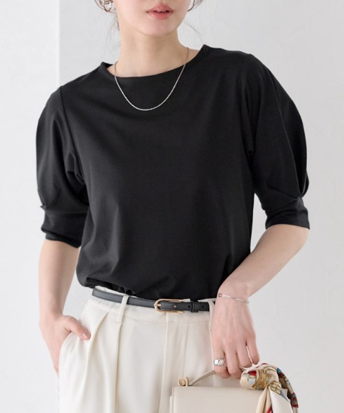 Pierrot(ピエロ)の「接触冷感パフスリーブTシャツ(Tシャツ/カットソー・レディース・ブラック/ネイビー/オフホワイト/ライトベージュ/ライトブルー/グレイッシュベージュ/ライトグレー/ベージュ系その他・M/L/LL)」の3枚目の写真