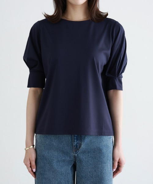Pierrot(ピエロ)の「接触冷感パフスリーブTシャツ(Tシャツ/カットソー・レディース・ブラック/ネイビー/オフホワイト/ライトベージュ/ライトブルー/グレイッシュベージュ/ライトグレー/ベージュ系その他・M/L/LL)」の16枚目の写真