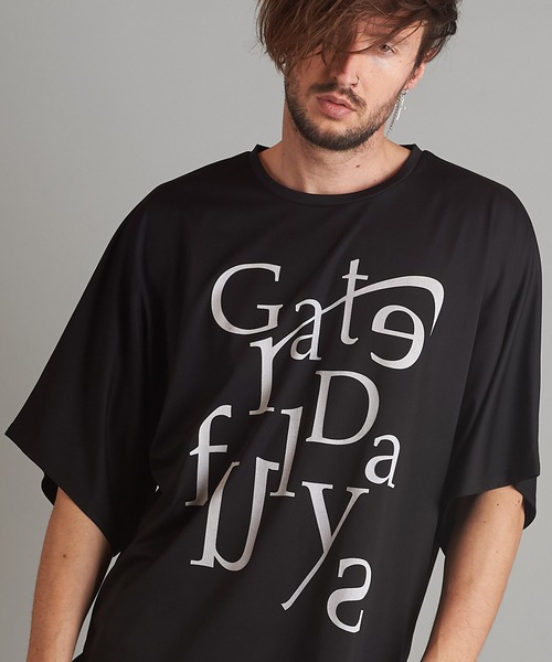 NO ID.（ノーアイディ）の「メッセージプリントドルマンスリーブBIG-T（Tシャツ/カットソー・メンズ・ホワイト/ブラック/ネイビー・ONE SIZE）」の2枚目の写真