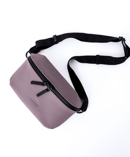 UCON ACROBATICS（ユーコンアクロバティックス）の「【UCON ACROBATICS/ユーコン・アクロバティックス】Jona Medium Bag（ショルダーバッグ・メンズ・ライトパープル・FREE）」の3枚目の写真