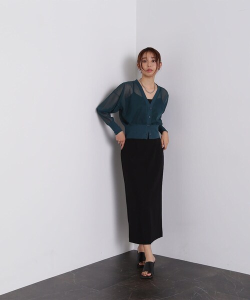 NATURAL BEAUTY BASIC（ナチュラルビューティーベーシック）の「◇フラップポケットナロースカート（スカート・レディース・ブラック/ワイン/ベージュ・MEDIUM）」の5枚目の写真
