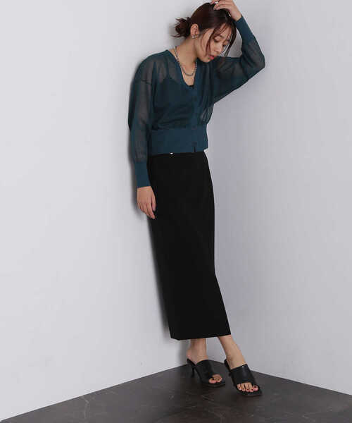 NATURAL BEAUTY BASIC（ナチュラルビューティーベーシック）の「◇フラップポケットナロースカート（スカート・レディース・ブラック/ワイン/ベージュ・MEDIUM）」の2枚目の写真