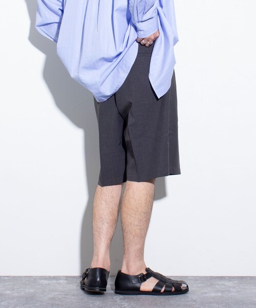 GLOSTER(グロスター)の「【GLOSTER/グロスター】シャンブレーエステル ツータックショーツ(その他パンツ・メンズ・チャコールグレー/ブラック/ベージュ・S/M/L)」の10枚目の写真