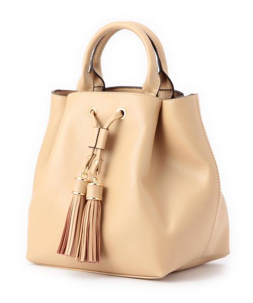 BEAUTY&YOUTH UNITED ARROWS（ビューティーアンドユースユナイテッドアローズ）の「BY Le vernis タッセル2WAYトート◆（トートバッグ・レディース・ブラック/ベージュ/モカ/ダークグリーン/ネイビー・フリー）」の6枚目の写真