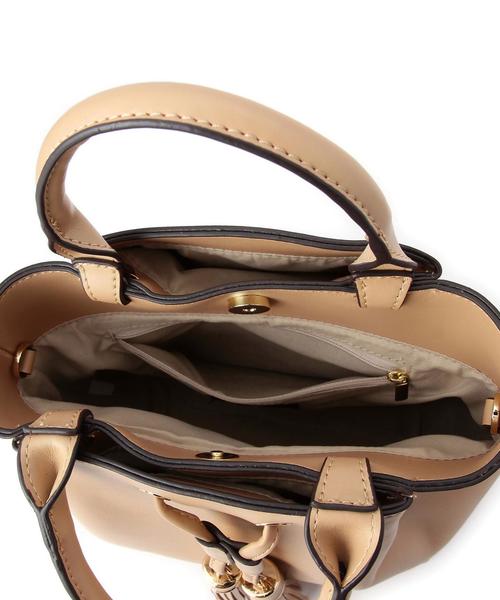 BEAUTY&YOUTH UNITED ARROWS（ビューティーアンドユースユナイテッドアローズ）の「BY Le vernis タッセル2WAYトート◆（トートバッグ・レディース・ブラック/ベージュ/モカ/ダークグリーン/ネイビー・フリー）」の10枚目の写真