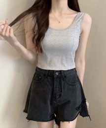 カップ付きタンクトップ