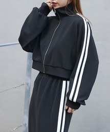 ドレープピケラインショートトラックジャケット