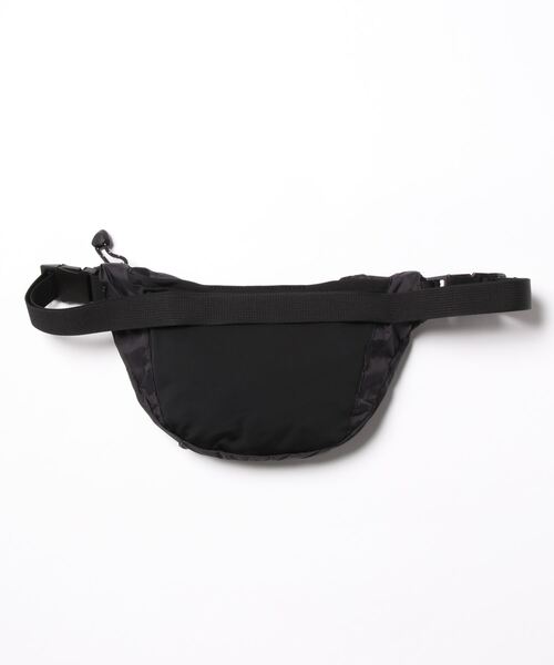 KEEN(キーン)の「《keen》KHT RECYCLE CURVE HIP BAG(ボディバッグ/ウエストポーチ・メンズ・パープル/ブラック/グリーン/ホワイト/ダークオリーブ・フリー)」の6枚目の写真