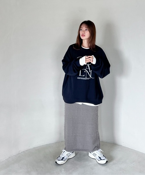 feepur(フェピュール)の「ロゴBIGスウェット(スウェット・レディース・オートミール/杢グレー/ネイビー・MEDIUM)」の19枚目の写真