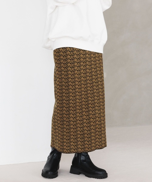 LEPSIM（レプシィム）の「12ゲージジャガードナロースカート　971236（スカート・レディース・ブラック/ネイビー/ブラウン・FREE/TALL）」の14枚目の写真