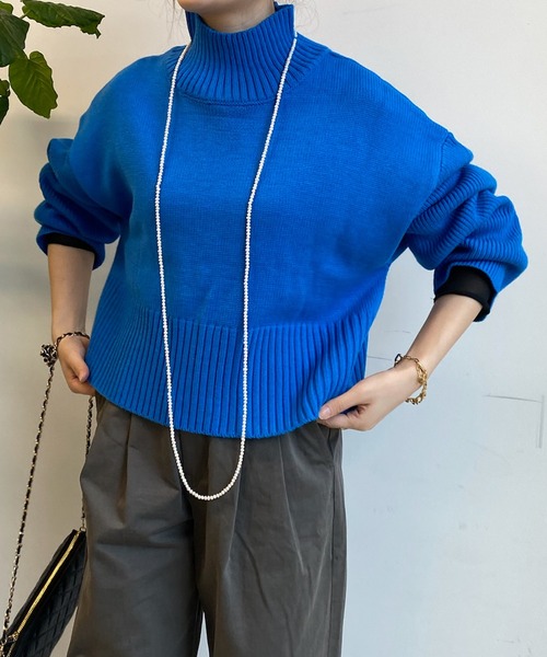 DouDou(ドゥドゥ)の「【WEB限定】ショート丈バックスリットタートル(Tシャツ/カットソー・レディース・ライトグレー/ピンク/オフホワイト/ブルー・FREE)」の17枚目の写真