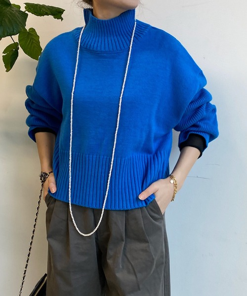 DouDou(ドゥドゥ)の「【WEB限定】ショート丈バックスリットタートル(Tシャツ/カットソー・レディース・ライトグレー/ピンク/オフホワイト/ブルー・FREE)」の18枚目の写真