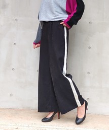 Q | ツイルピーチサイドラインワイドパンツ(その他パンツ)