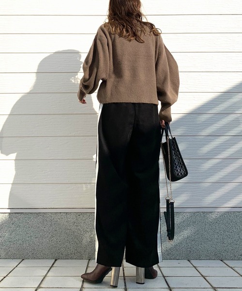 Q（キュー）の「ツイルピーチサイドラインワイドパンツ（その他パンツ・レディース・ブラック/ベージュ・MEDIUM）」の17枚目の写真