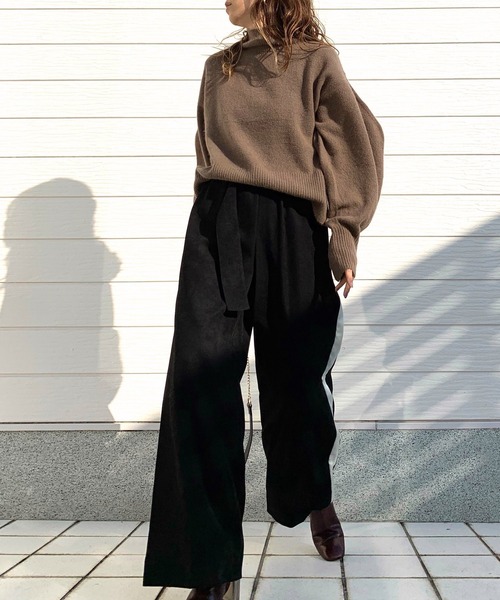 Q（キュー）の「ツイルピーチサイドラインワイドパンツ（その他パンツ・レディース・ブラック/ベージュ・MEDIUM）」の15枚目の写真