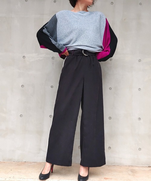 Q（キュー）の「ツイルピーチサイドラインワイドパンツ（その他パンツ・レディース・ブラック/ベージュ・MEDIUM）」の4枚目の写真