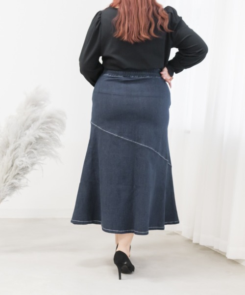 CLETTE(クレット)の「ストレッチマーメイドスカート(スカート・レディース・オフホワイト/ネイビー・5L/LL/4L/3L)」の9枚目の写真