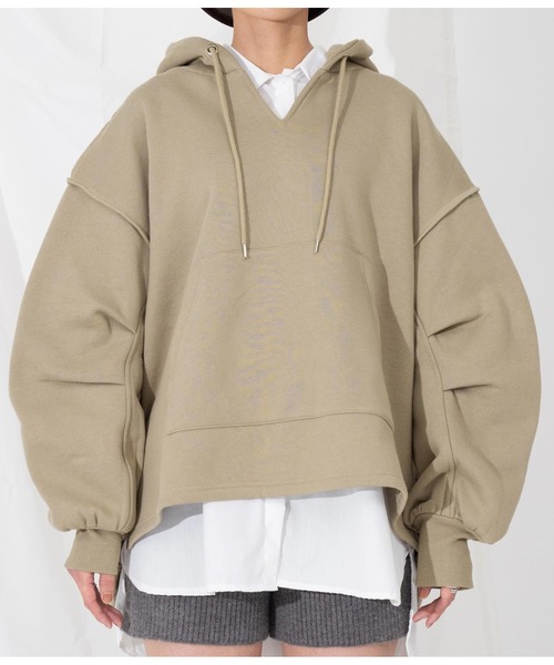 Settimissimo（セッティミッシモ）の「裏起毛 タックスリーブ オーバーサイズ パーカー フーディー（パーカー・レディース・グレイッシュベージュ/ブラック・FREE）」の17枚目の写真