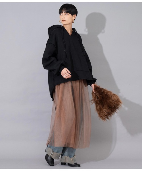 Settimissimo（セッティミッシモ）の「裏起毛 タックスリーブ オーバーサイズ パーカー フーディー（パーカー・レディース・グレイッシュベージュ/ブラック・FREE）」の8枚目の写真