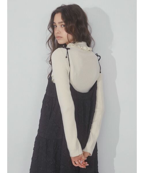 merry jenny(メリージェニー)の「frillリブタートルニット(ニット/セーター・レディース・ブルー/アイボリー・FREE)」の15枚目の写真