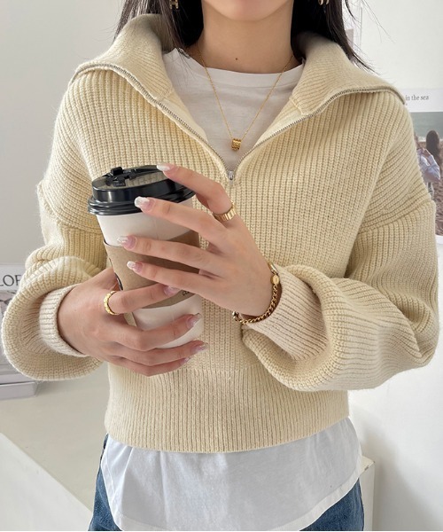 COCOMOMO(ココモモ)の「クロップド丈ハーフジップニット(ニット/セーター・レディース・イエロー/ベージュ/ブラック・FREE)」の16枚目の写真