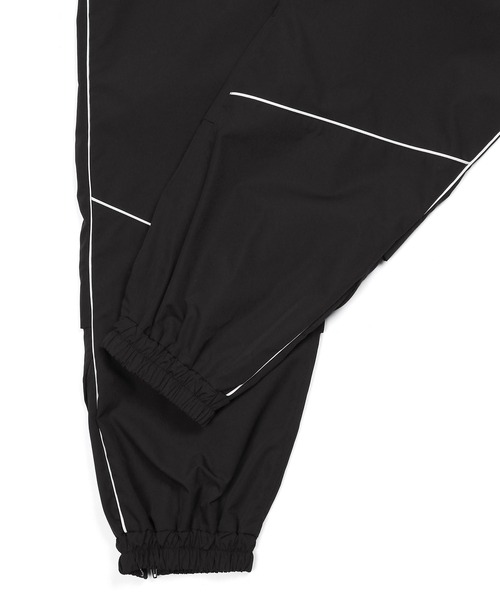 UMBRO(アンブロ)の「UMBRO × BLACK LABEL SET-UP FIELD PANTS:アンブロ別注 セットアップ 90'Sフィールドパンツ(その他パンツ・メンズ・ブラック系その他/ブラック・MEDIUM/SMALL/LARGE/X-LARGE)」の18枚目の写真