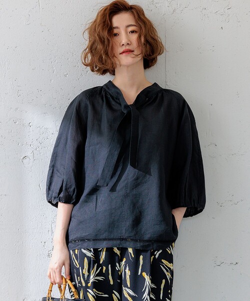 23区(ニジュウサンク)の「【洗える】ブロドリー ダンデル 2WAY ブラウス(シャツ/ブラウス・レディース・ブラック系/こしょう色系/ホワイト系・32)」の1枚目の写真