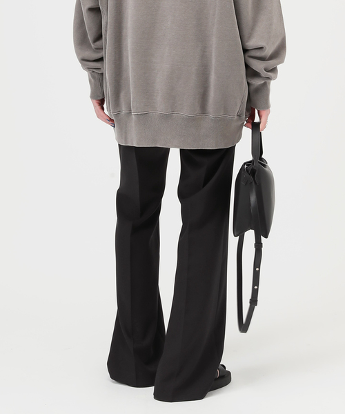 AP STUDIO（エーピーストゥディオ）の「スリムフレアパンツ（スラックス・レディース・ブラック/チャコールグレー・34/36/38/40）」の21枚目の写真