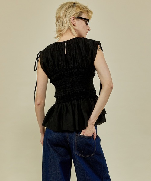 MAISON SPECIAL（メゾンスペシャル）の「Shirring Frills Top