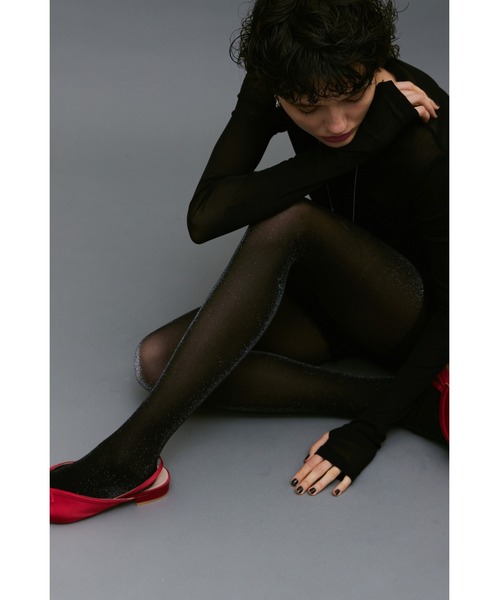 un/neu（アンノイ）の「ラメ―シアーカラータイツ（タイツ/ストッキング・レディース・ブラウン/ブラック/グレー・FREE）」の2枚目の写真