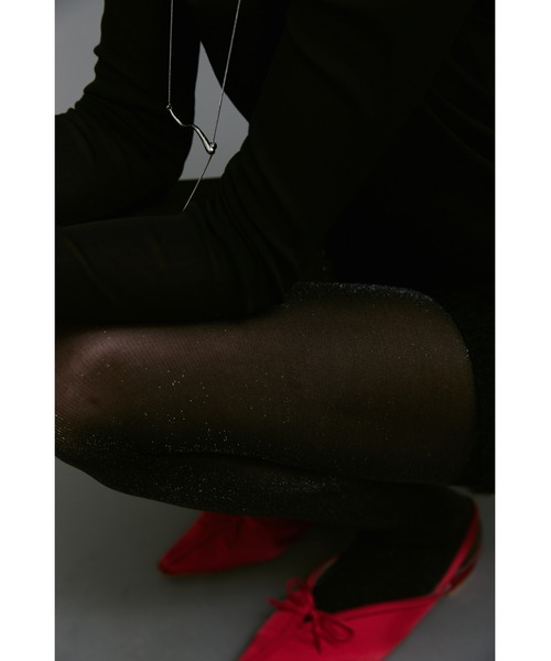 un/neu（アンノイ）の「ラメ―シアーカラータイツ（タイツ/ストッキング・レディース・ブラウン/ブラック/グレー・FREE）」の7枚目の写真