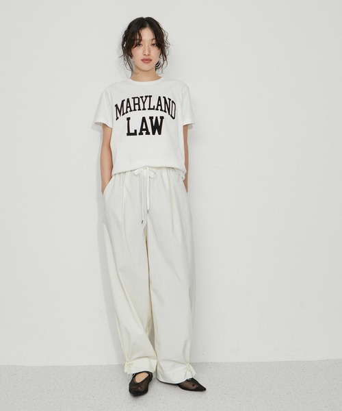 REMI RELIEF（レミレリーフ）の「【REMI RELIEF(レミレリーフ)】LOGO TEE (MARYLAND LAW)（Tシャツ/カットソー・レディース・ホワイト/ブラウン/ピンク・S）」の5枚目の写真