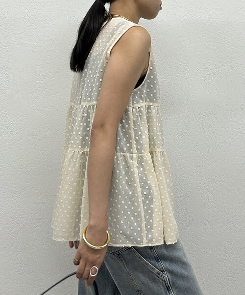LOUNGEDRESS（ラウンジドレス）の「ドットティアードノースリ