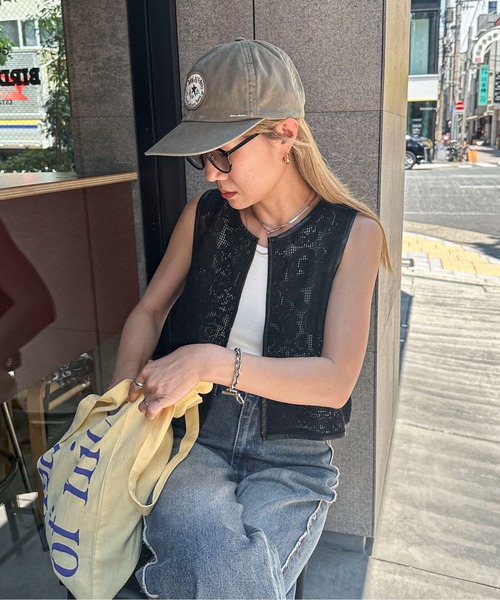 feepur（フェピュール）の「パイピングレースベスト（ベスト・レディース・アイボリー/ブラック・MEDIUM）」の6枚目の写真