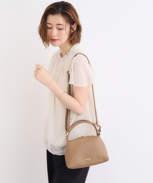 grove（グローブ）の「【雑誌掲載】人間工学ハンドル2WAYショルダー（ショルダーバッグ・レディース・レンガ/ベージュ系その他7/ベージュ/ブラック・00）」の14枚目の写真