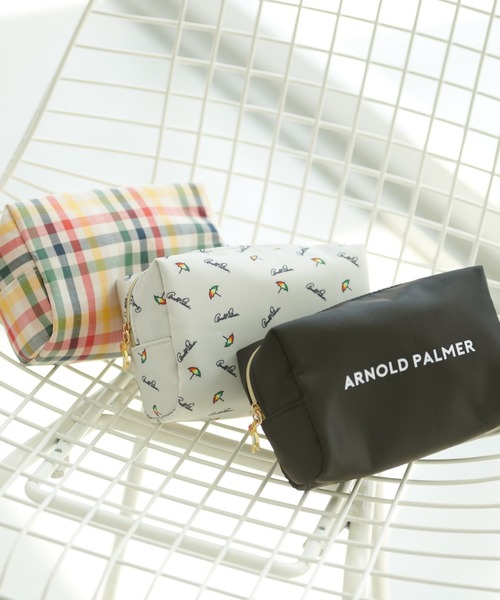 Arnold Palmer（アーノルドパーマー）の「アーノルドパーマー ボックスポーチ（ポーチ・レディース・ブラック/ベージュ/ホワイト・F）」の7枚目の写真