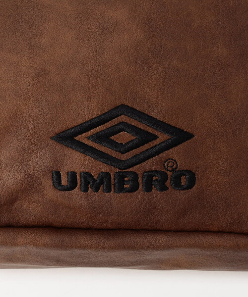 UMBRO/アンブロ SP PU LOGO SHOULDER BAG/別注 刺繍ロゴ ショルダーバッグ（ショルダーバッグ）｜UMBRO（アンブロ）