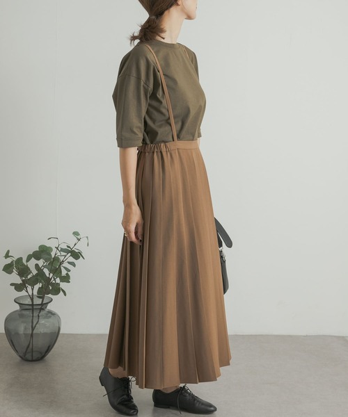 URBAN RESEARCH DOORS（アーバンリサーチドアーズ）の「プリーツサロペットスカート（スカート・レディース・ブラック/キャメル・MEDIUM）」の8枚目の写真