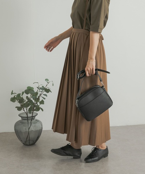 URBAN RESEARCH DOORS（アーバンリサーチドアーズ）の「プリーツサロペットスカート（スカート・レディース・ブラック/キャメル・MEDIUM）」の12枚目の写真