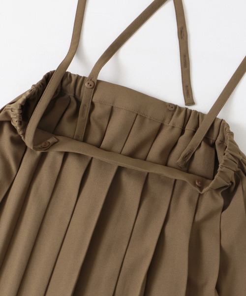 URBAN RESEARCH DOORS（アーバンリサーチドアーズ）の「プリーツサロペットスカート（スカート・レディース・ブラック/キャメル・MEDIUM）」の19枚目の写真