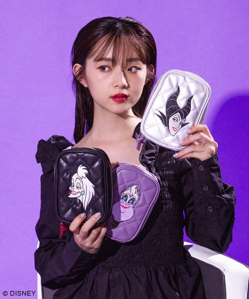 Disney（ディズニー）の「ディズニー ヴィランズ / キルティングフェイスポーチ（ポーチ・レディース・パープル/シルバー/ブラック・FREE）」の4枚目の写真