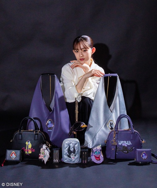 Disney（ディズニー）の「ディズニー ヴィランズ / キルティングフェイスポーチ（ポーチ・レディース・パープル/シルバー/ブラック・FREE）」の10枚目の写真