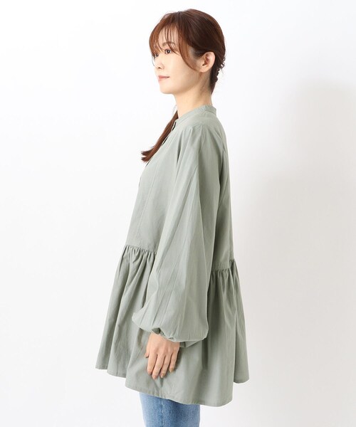 one'sterrace(ワンズテラス)の「切り替えギャザーブラウス(シャツ/ブラウス・レディース・アイボリー系8/ブラック系8/ライトグリーン系・02)」の5枚目の写真