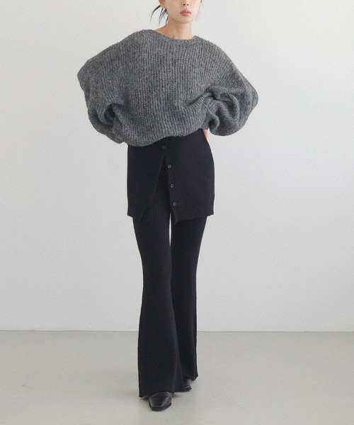 LIAN(リアン)の「リブニットフレアパンツ(その他パンツ・レディース・ブラック/アイボリー/グレー・FREE)」の5枚目の写真