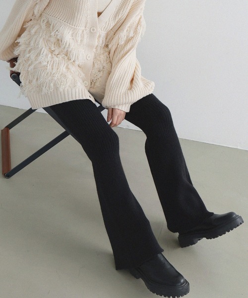 LIAN(リアン)の「リブニットフレアパンツ(その他パンツ・レディース・ブラック/アイボリー/グレー・FREE)」の13枚目の写真