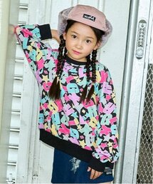 ロゴ総柄トレーナー