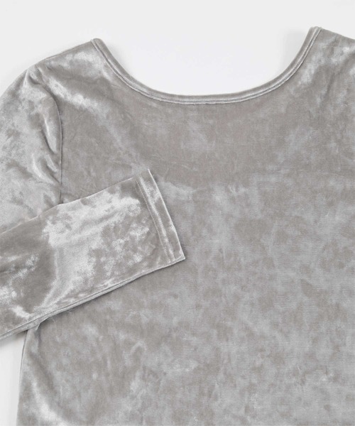 miette(ミエット)の「前後2wayUネックベロアトップス(Tシャツ/カットソー・レディース・シルバー/ブラック/ブラウン/ライトベージュ・FREE)」の5枚目の写真