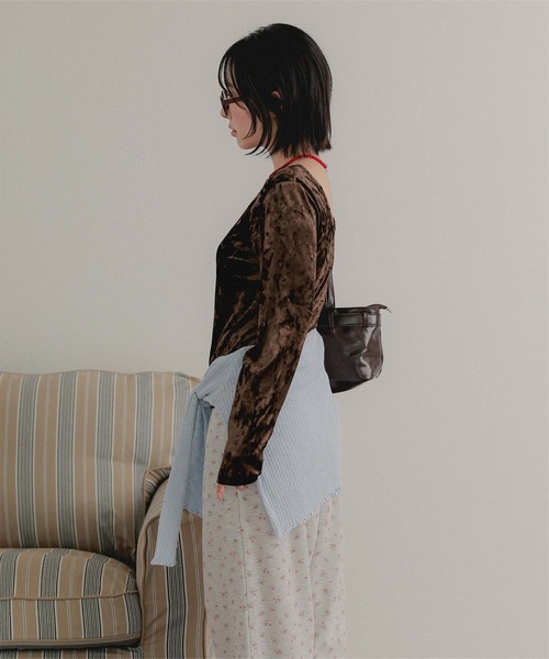 miette（ミエット）の「前後2wayUネックベロアトップス（Tシャツ/カットソー・レディース・シルバー/ブラック/ブラウン/ライトベージュ・FREE）」の17枚目の写真